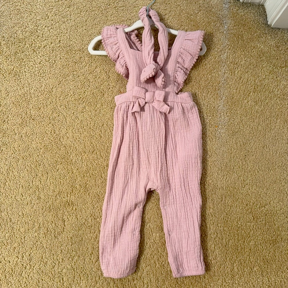 Emily and Oliver 6-9 month outfit with headband girls never worn romper